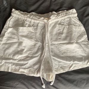 Target Universal thread White paper bag women’s shorts